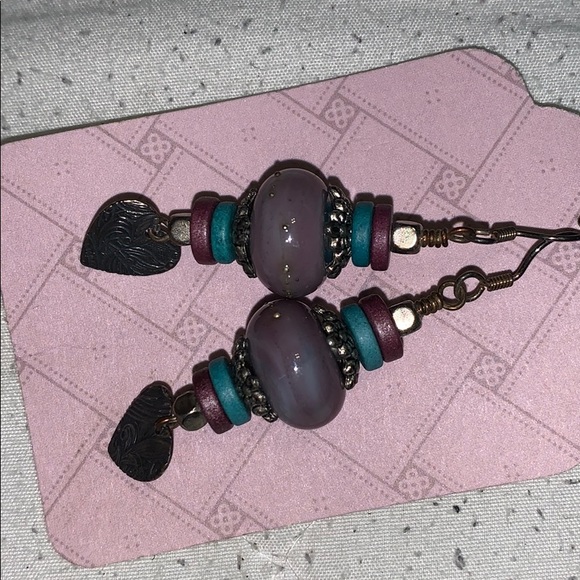 Beautiful earrings - Picture 2 of 2